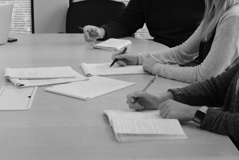 Разработка логотипов и фирменного стиля с правовой защитой